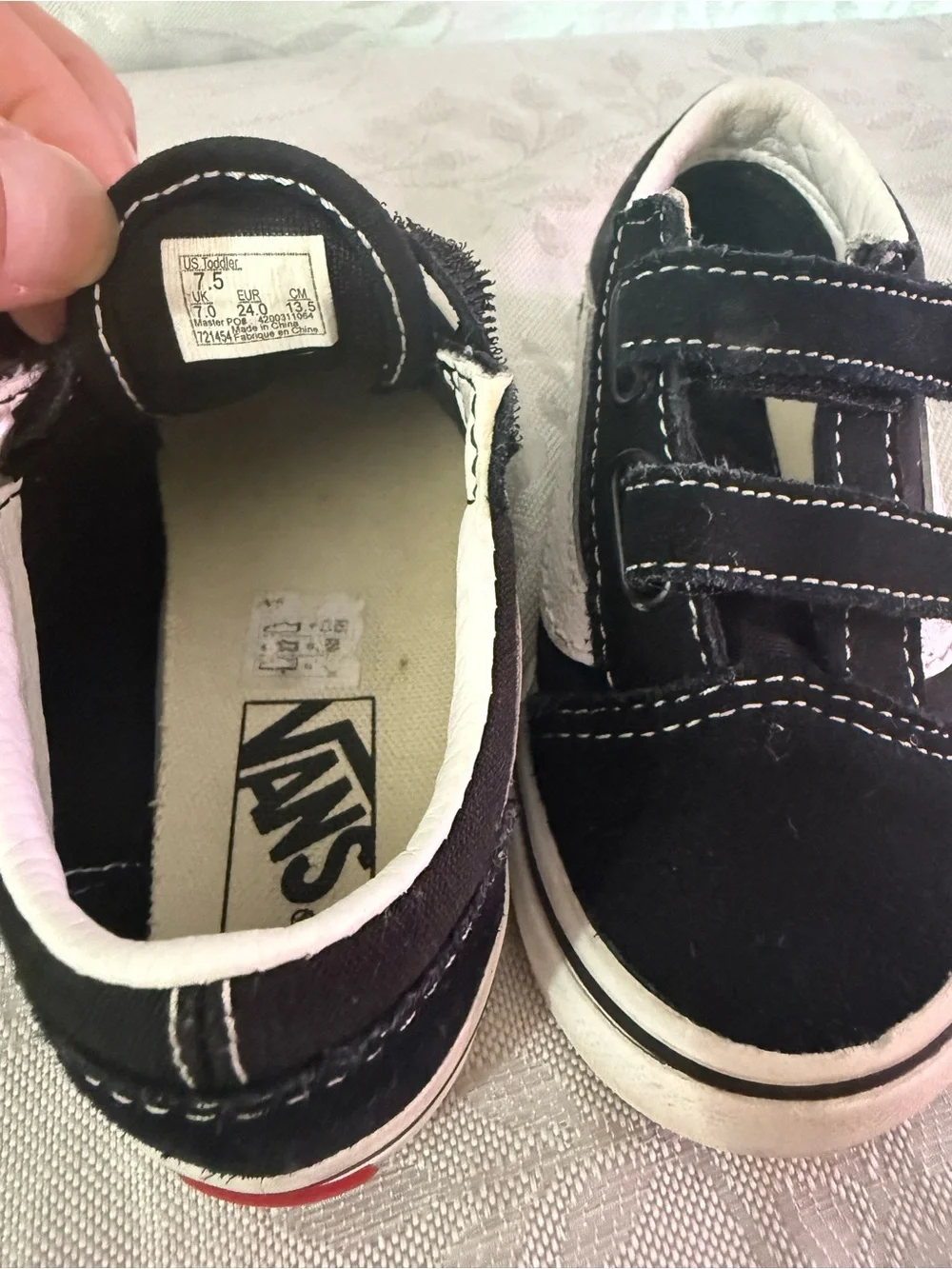 Vans Kids Black & White Velcro Old Skool Sneakers